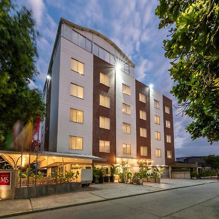 Hotel Ms Chipichape Plus Кали Экстерьер фото